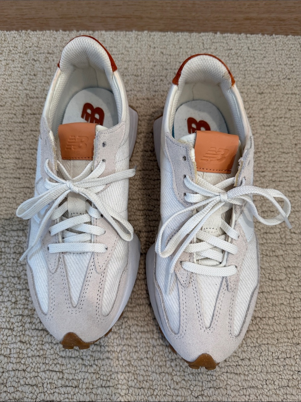 New Balance 327, 8.5, worn a couple times! Like new - Picture 3 of 3